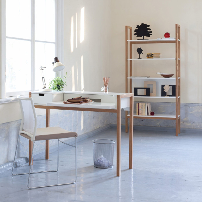 Farringdon knygų spinta Farringdon knygų spinta